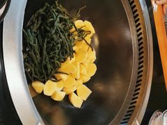 -粘豆包铁锅炖二部(温泉街店)
