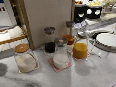 -杭州西湖湖滨银泰亚朵酒店