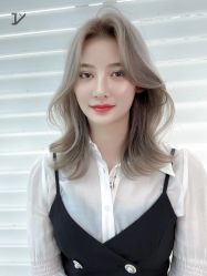 -镁连社·美联社