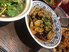 -爆炸头阿姨小四川正宗川味小吃(无任何分店)