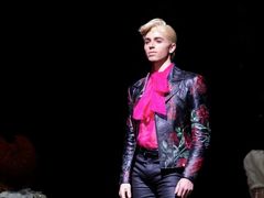 -交通银行前滩31演艺中心