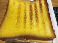 烤面包片-喝丢一只鞋海鲜烧烤·海肠捞饭(文体街店)