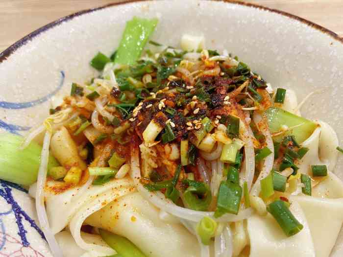 老西安面馆(工人北路店)-"「油泼扯面」油泼面是真的棒呀,超级香值得.