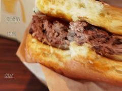 安格斯Max厚牛芝士堡-麦当劳(沙河店)