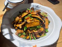 -寻钵记民菜馆·正宗常德钵子菜(滨湖路店)