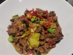 野山椒香菜炒牛肉-老街鱼嘴巴(坡子街老店)