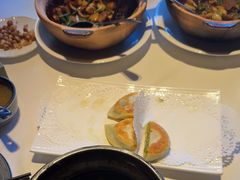 -八府香鸭·啫啫煲(华山路店)