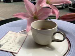-LEO CAFE