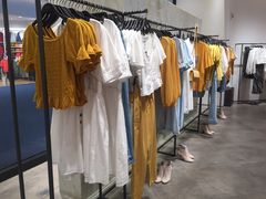 -URBAN REVIVO(西安Momopark店)