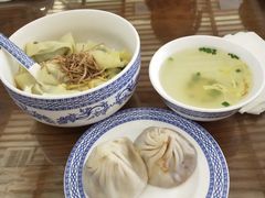 -笑来喜馄饨小笼工坊店(湖滨街店)