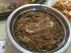 -三江鱼东北特色铁锅炖(骆驼店)