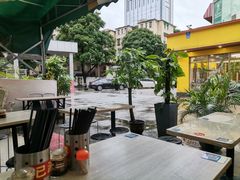 大堂-波记美食煲仔饭蒸饭(客村店)