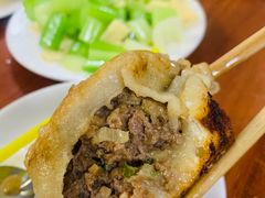 -宝瑞门钉肉饼店