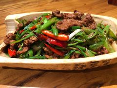 -老滇山寨•云南特色菜•地方菜•民族风情歌舞表演(金碧店)