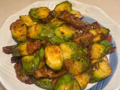 西葫芦猪颈肉-莞府家宴·东莞菜(市民服务中心店)