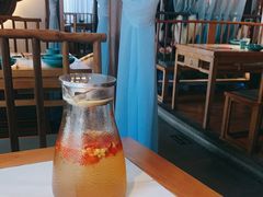 -荷塘秋月·本帮江浙菜(国权路店)