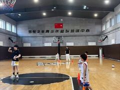 -梦想之巅·青少年篮球·羽毛球·培训中心(西站店)