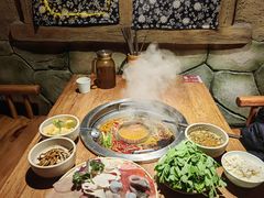 -城墙拐拐火锅(三峡广场黑金冠店)