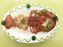 -亚龙湾亚泰商业街