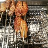 烤羊腿 这家店非常的好找,远远就能看见他家的招牌