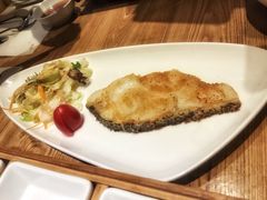 香煎银鳕鱼-小句号·精致料理(江南环球港店)
