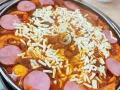 -三清洞摩西韩式年糕火锅(威高广场店)