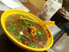 -小杨生煎(金山百联购物中心3楼店)