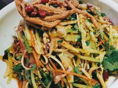 -关东小磨东北菜(上海长风大悦城店)