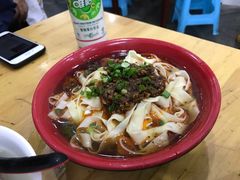 -雷祖芳老妈蹄花店