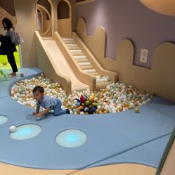 -奈尔宝家庭中心·亲子餐厅(北京东坝万达店)