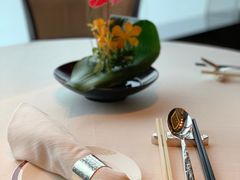 餐具摆设-天龙轩(香港丽思卡尔顿酒店)