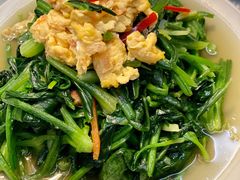 -爱的果实月嫂育婴师(世纪东方店)
