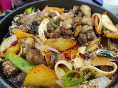 -撒拉人家.酸菜牦牛肉火锅