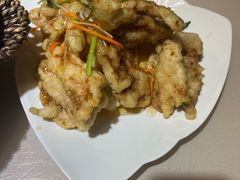 -老码头黑皮肘子锅包肉(赣水路店)