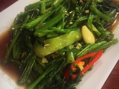 -Dang restaurant (patong phuket)