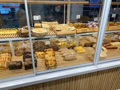 -焙丽拾光(麦凯乐直营店)