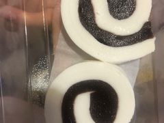 豆沙奶卷-牛姥姥牛奶酪