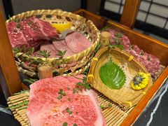 -山川小町·极番烧肉(新地假日广场店)