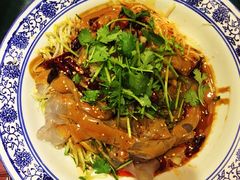 -95号酱骨·一块豆腐(展春园西路店)