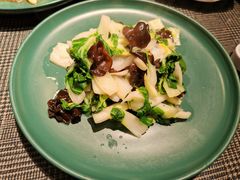 -南京金牛湖巨碗鱼头