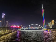 -广州琶洲会展广州塔地铁站轻居酒店