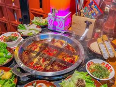 -憨孃孃·重庆老火锅(红山黑金店)