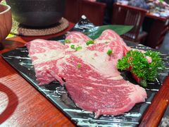 -喜牛烧肉酒场·黑金店(威高广场店)