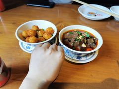 -炉小二铜锅牛蛙•川湘菜(三里屯店)