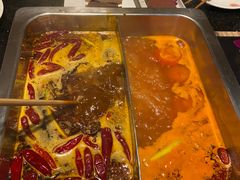 -百年川椒重庆老火锅(光谷店)