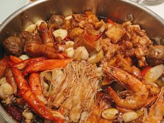 -黄记煌三汁焖锅(新佳丽江汉路店)