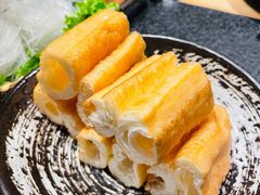 油条-湊湊火锅·茶憩(南京东路悦荟店)