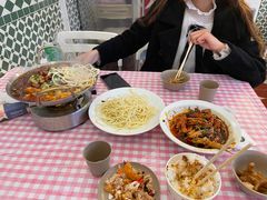 -捌贰虾蟹·江湖菜馆(江汉路店)