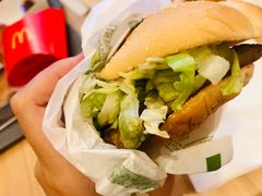 -麦当劳(中二横路店)