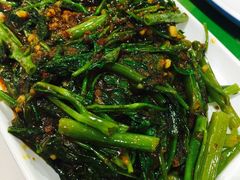 -纽顿熟食中心